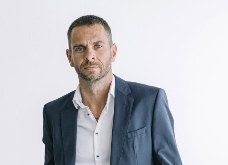 Bàlint Szabò Portrait ejs